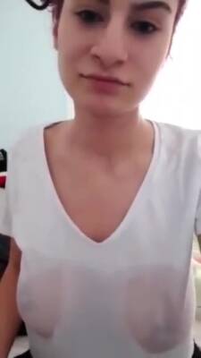 Turkish Girl With Huge Tits Wets Her Shirt - Turkey on youpornvideos.one