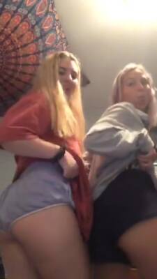 American Sexy Girls Teasing On Periscope ! - Usa on youpornvideos.one