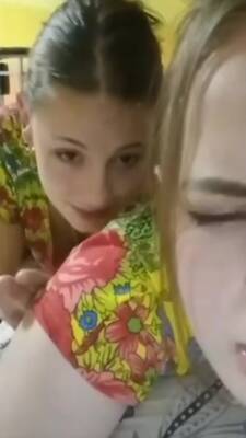 Married Teen On Periscope Shows Her Friend Titties on youpornvideos.one