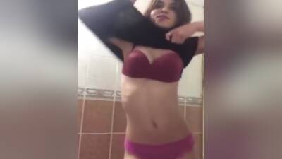 Hot Turkish Girl Undressing On The Toilet - Turkey on youpornvideos.one