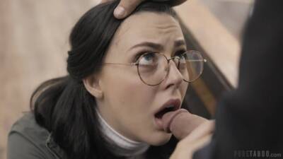 Nerdy in glasses Whitney Wright is fucked by hot tattooed man Derrick Pierce on youpornvideos.one