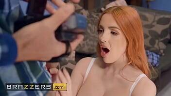 Horny Babe (Scarlett Jones) Gets A Good Old Fashioned Pounding By (Danny D's) Big Hard Dick - Brazzers on youpornvideos.one