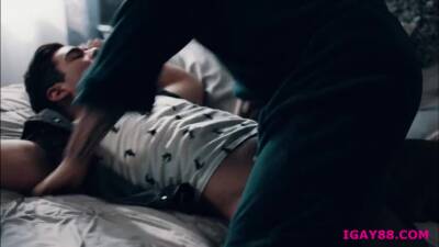 Hunk gays Armond Rizzo and Zario Travezz trade deepthroat bj on youpornvideos.one