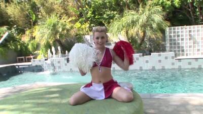 Cheerleader gets her dose of cock in seductive POV on youpornvideos.one