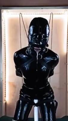 Latex slut solo anal masturbation on youpornvideos.one