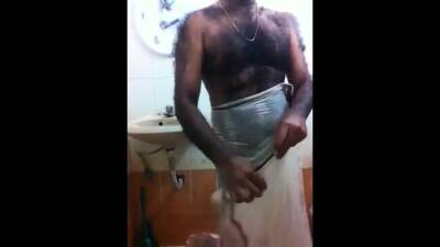 Str8 indian daddy shower time - India on youpornvideos.one