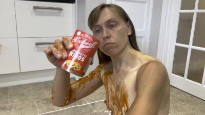 Relax To Sploshing In Spaghetti Hoops - Wam Video on youpornvideos.one