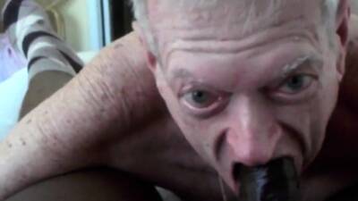 Grandpa sucks and eats cum on youpornvideos.one