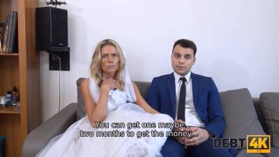 Debt collector tracks down sexy bride and they have affair on youpornvideos.one