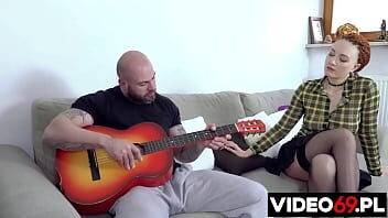 Polskie porno - Nauka gry na gitarze on youpornvideos.one