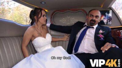 Random passerby scores luxurious bride in the wedding limo on youpornvideos.one