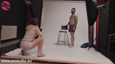 Williges Fickfleisch Beim Fotoshooting on youpornvideos.one