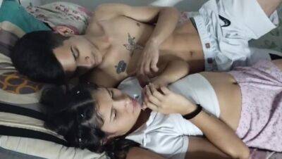 I INVITE MY STEPSISTER TO WATCH A MOVIE TO FUCK HER AND CUM ON HER BACK - Colombia on youpornvideos.one