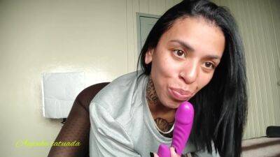 Joi-anja Puta Mandona Pedindo Gozada Na Boca Usando Brinquedinho Com Contagem Regressiva on youpornvideos.one