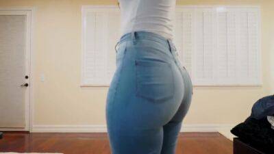 Bri Martinez In The Perfect Jeans For Curvy Girls - Usa on youpornvideos.one