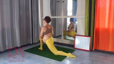 Regina Noir In Yoga In Yellow Tights Doing Yoga In The Gym. A Girl Without Panties Is Doing Yoga. Cam 2 on youpornvideos.one