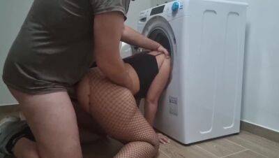 Caught in the washing machine on youpornvideos.one