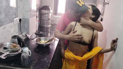 Hot Desi Bhabhi Kitchen Sex With Husband - India on youpornvideos.one