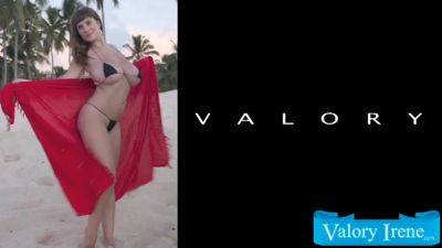 Valory And Chica In The Dr on youpornvideos.one