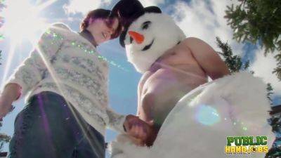 Brandi De Lafey Strokes A Snowman on youpornvideos.one