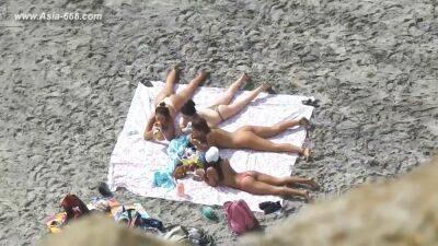 Peeping Naturist Beach.40 - Russia on youpornvideos.one