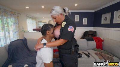 Mature police officer needs a huge black dick to satisfy her lust on youpornvideos.one