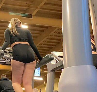 Gym candid huge ass on youpornvideos.one