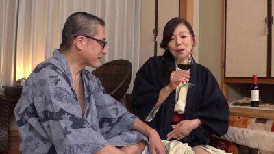 Hot Japonese Mature Couple In Action - Japan on youpornvideos.one