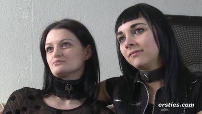 Einblick ins BDSM-Sexleben eines deutschen lesbischen Paares - Kinky Brunette Lesbians - Germany on youpornvideos.one