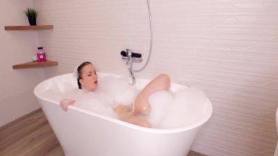 Hoth Bath With Hitachi - Russia on youpornvideos.one