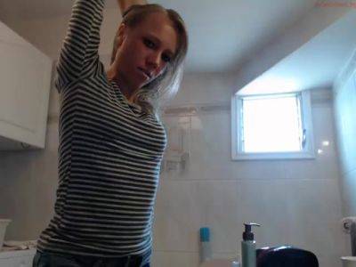 Hot Girl Bathroom Pose Coconut Girl1991 Live Show Rec on youpornvideos.one