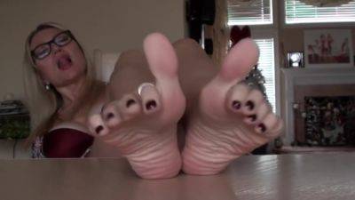 Violet Bliss Feet on youpornvideos.one