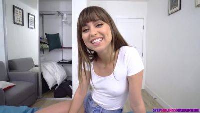 Riley Reid - The Thrill of a Generous Endowment on youpornvideos.one