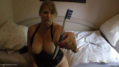 Electric Toothbrush - An Emergency Vibrator? on youpornvideos.one