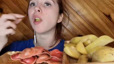 Asmr Mukbang Feederism Raviolis Rouge on youpornvideos.one