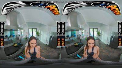 Sera Ryder gets breakfast from a virtual POV dick in VR! on youpornvideos.one