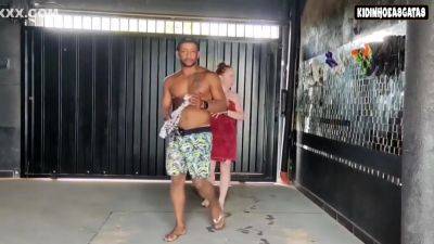 He Offered Help For Me To Ferrar In The Bath Visinho Esperto - Brazil on youpornvideos.one