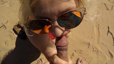 Blowjob On Beach on youpornvideos.one