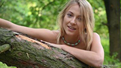 Mplstudios - Emily Grace - A Walk In The Woods on youpornvideos.one