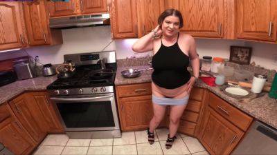 Stepmom Gets It In The Kitchen From Her Stepson After The Divorce - Usa on youpornvideos.one