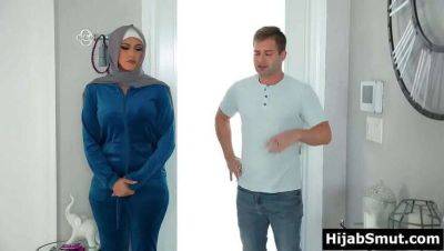 Innocent Muslim Girl Experiences Her First Time With Neighbor on youpornvideos.one