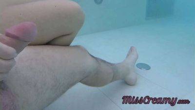 MissCreamy's Public Pool Dick Flash: Assisting with Masturbation - Risky Business on youpornvideos.one