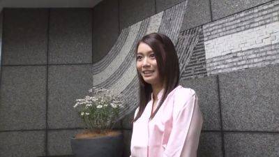 Non Suzumiya The seductive girl with perfect smile: she uses a public restroom to hunt down guys - Caribbeancom - Japan on youpornvideos.one