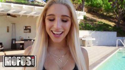 Abella Danger Gets Picked Up for Public Blowjob with Rod Jackson - Big Black Cock Action - Jackson - mofos on youpornvideos.one